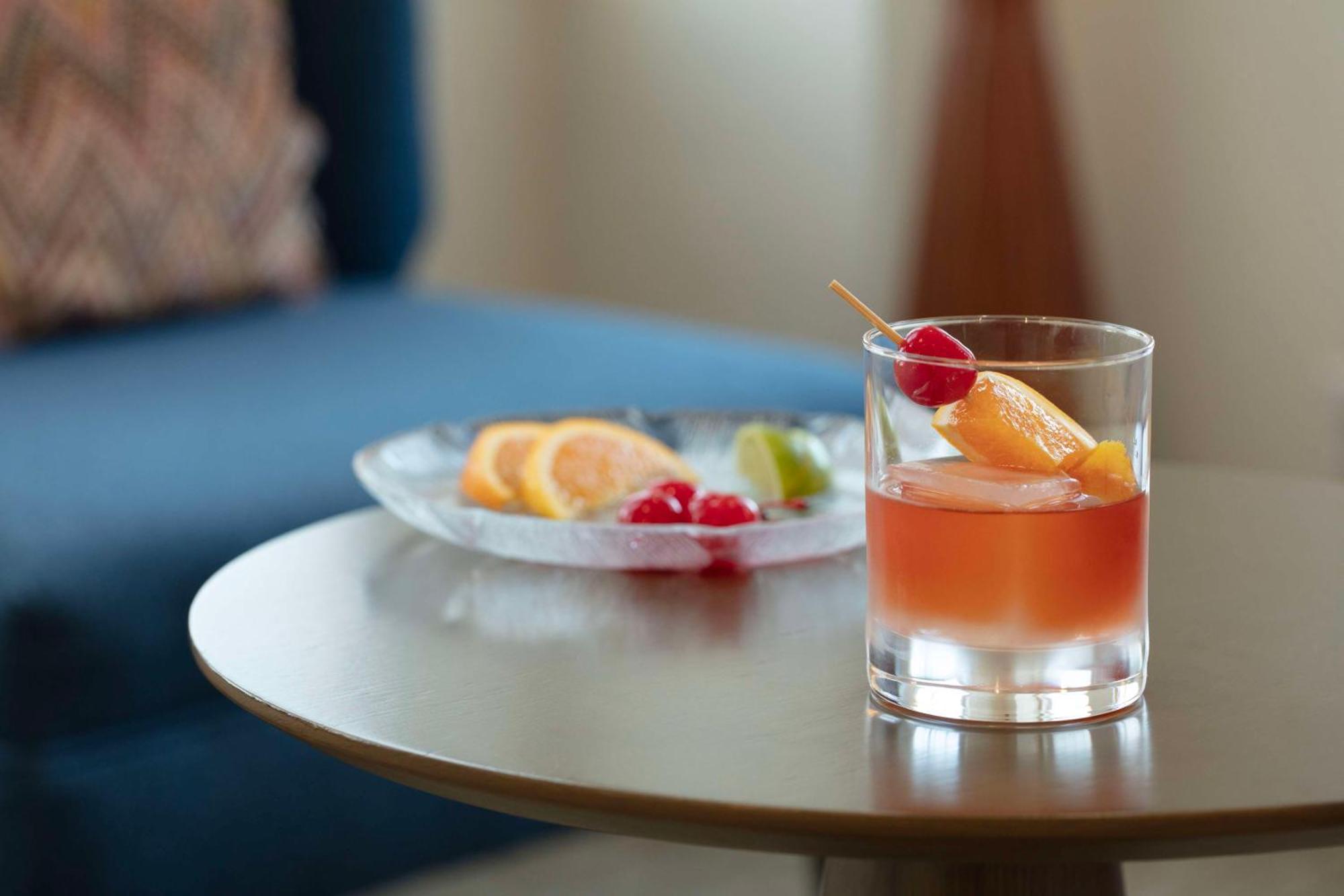 Hilton Garden Inn Гранбери Экстерьер фото